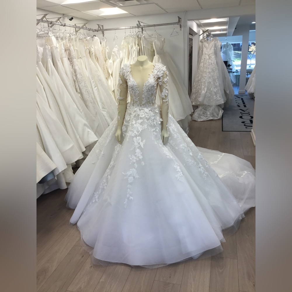 TONY WARD SAMPLE SALE! Winslet Gown